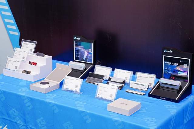 高校行丨佰维存储牵手武汉工程大学学子,共绘科创青春新篇