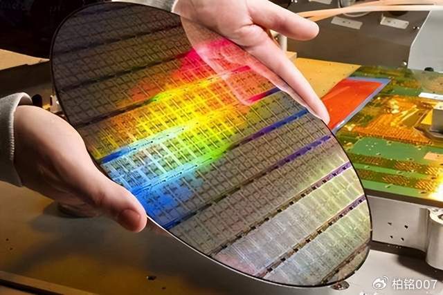 沙子制造芯片真不难，日本芯片哀叹中国不买了，都是美国惹的祸