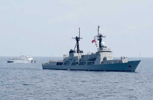 十分罕见！南海突然传来一声巨响，我海警动真格了，菲律宾敢动试试