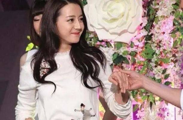 女明星首次登上《快本》的时候是什么样子？那时候的她们都好青涩！