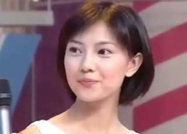 女明星首次登上《快本》的时候是什么样子？那时候的她们都好青涩！