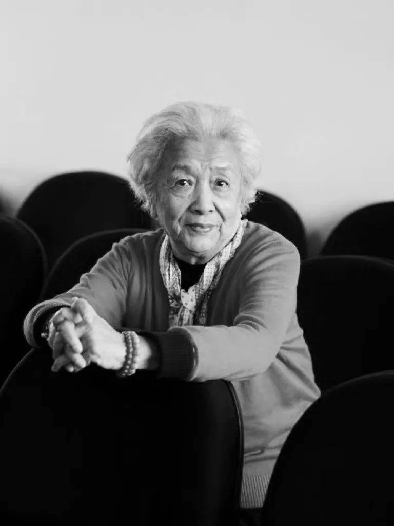 痛别，谢芳今天凌晨逝世！走前半小时与家人说了一句话……