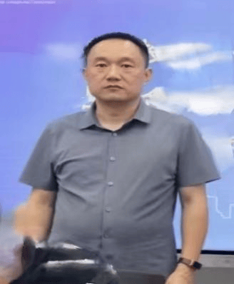 官方敦促：路庆峰、王鑫、井和宁，投案自首！