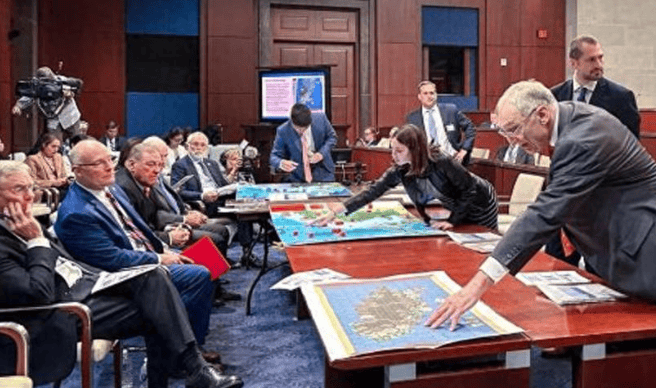 解放军的新利器,与东风导弹配合,岛上装备都是“活靶子”