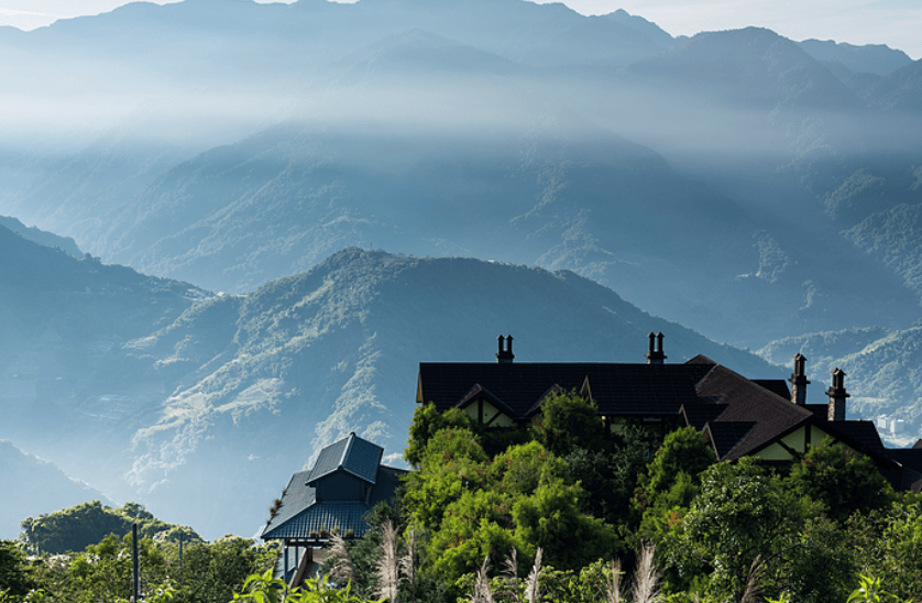中方严厉警告！美国人警醒，大批解放军军舰实弹演训，信号强烈