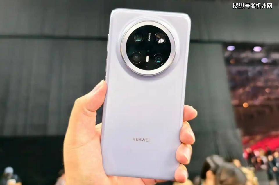 华为还是妥协了,高端旗舰手机Mate 70突降450元,512GB+纯血鸿蒙+红枫影像