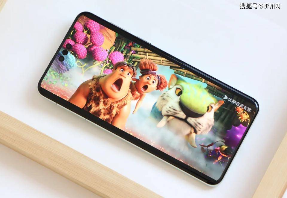 华为还是妥协了,高端旗舰手机Mate 70突降450元,512GB+纯血鸿蒙+红枫影像