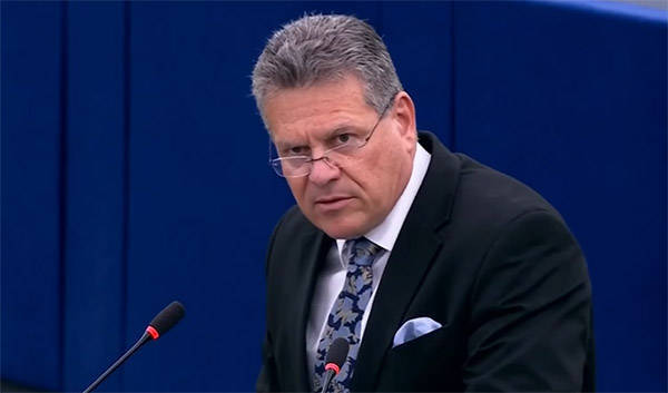 美媒：如果贸易谈判失败，欧盟计划对1000亿欧元美国商品征收关税