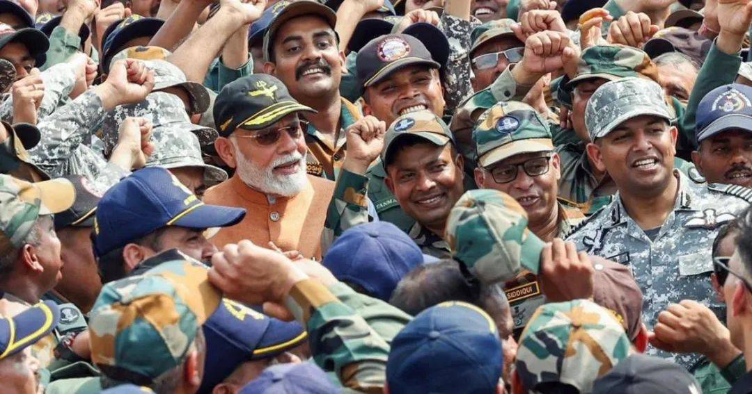 印度对70国炫耀“胜利”，唯独不敢邀请中方，担心中方识破虚实！