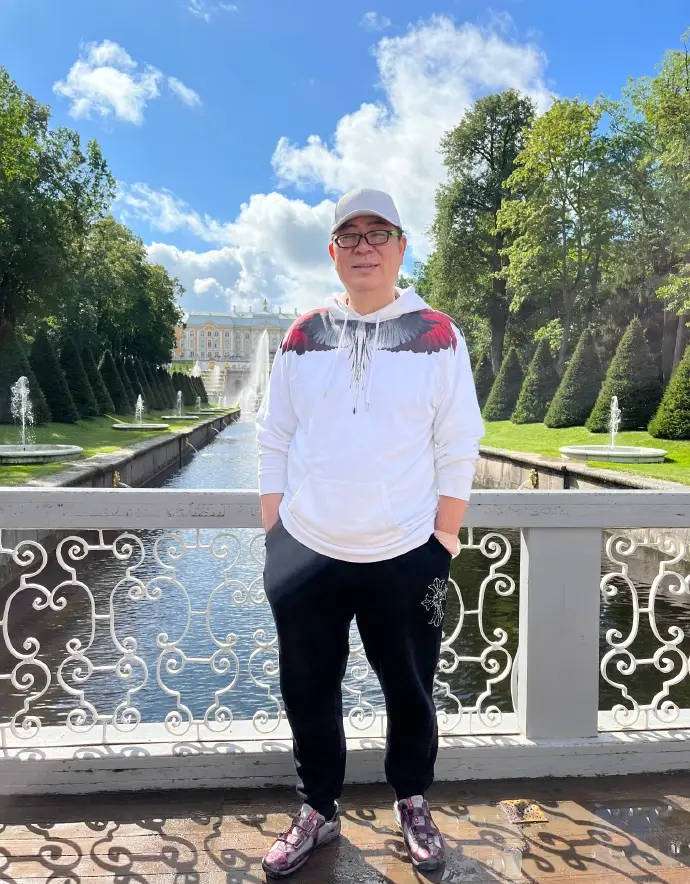 《家有儿女》“夏东海”扮演者高亚麟悼念朱媛媛：完全接受不了