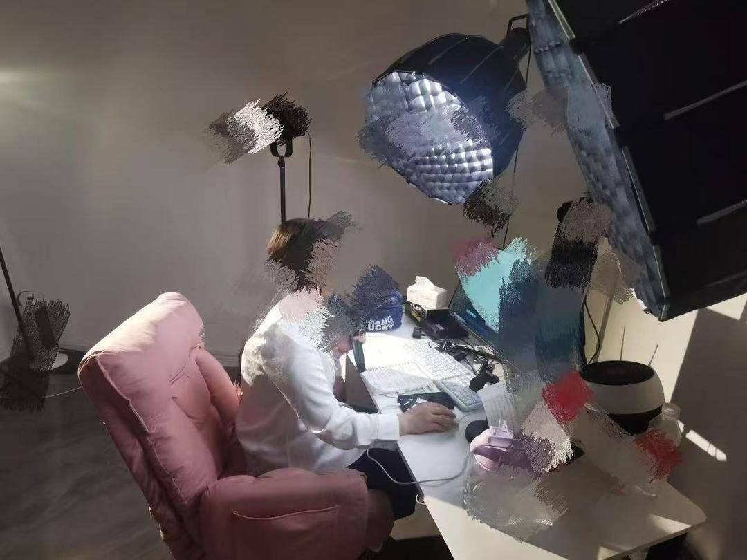 毒杀儿女的父亲：夫妻婚后经济压力较大，案发前曾达成离婚协议｜封面深镜