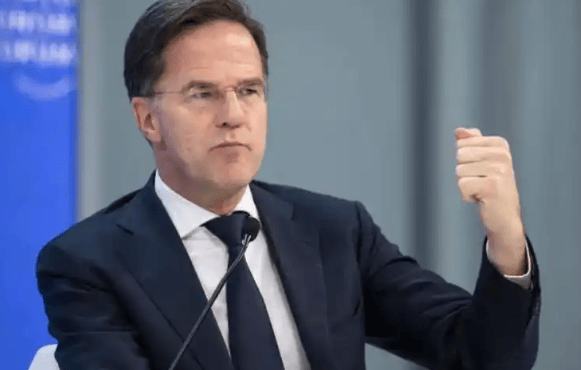 不装了？北约彻底摊牌，要和中方硬碰硬？解放军已做好最坏准备