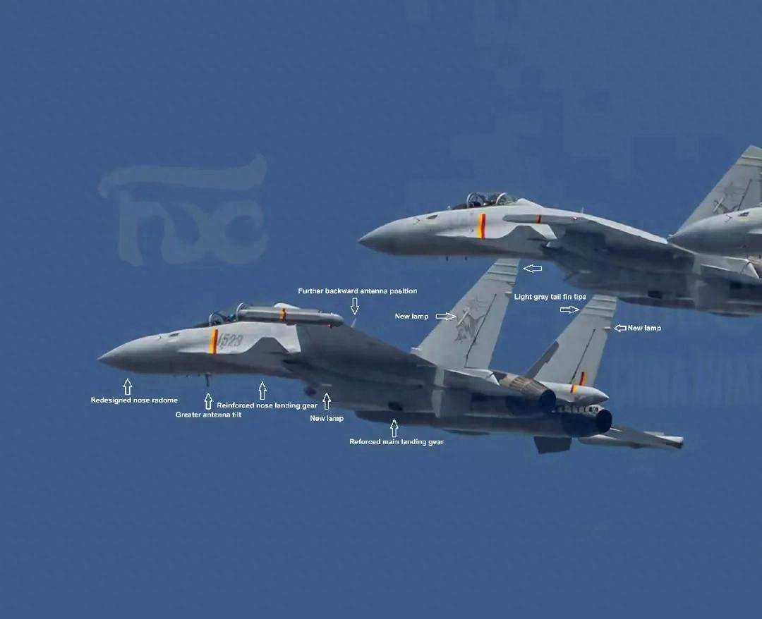 "重磅武器震撼登场！歼-15DT弹射型电子战机亮相，祖传的减速板已取消