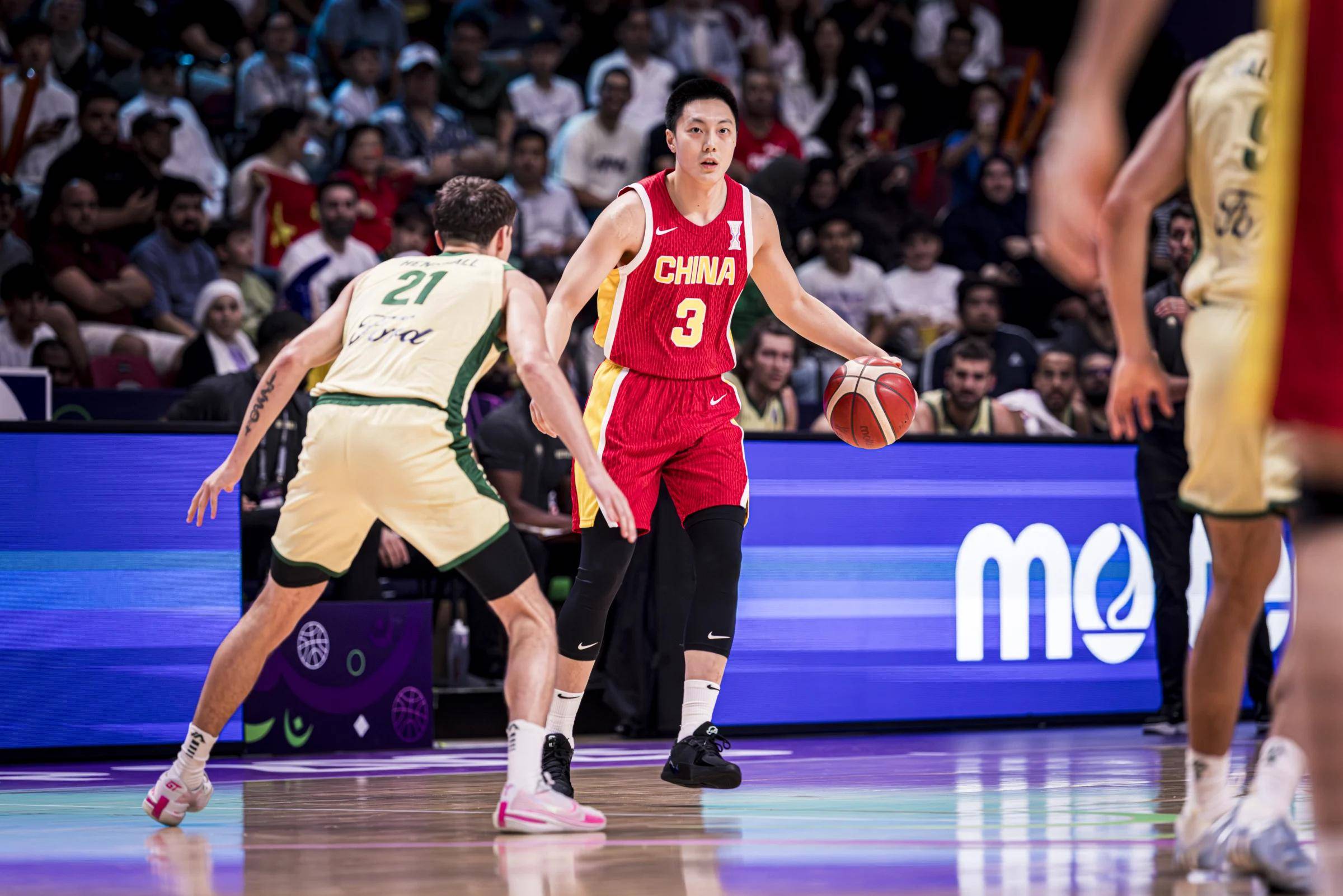 中国男篮1分憾负澳大利亚夺亚军 创十年间亚洲杯最佳战绩