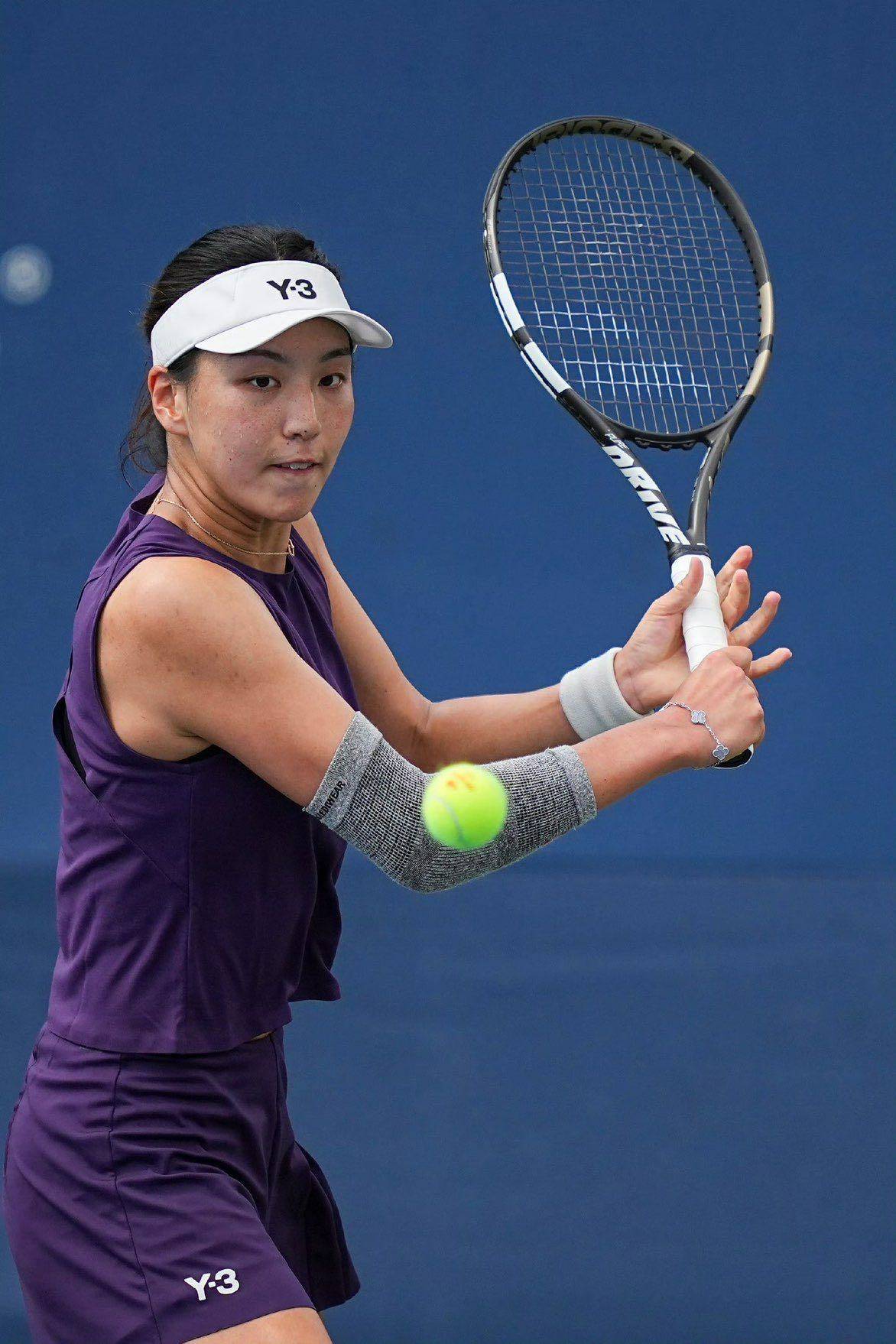 2025美网第三个比赛日，王欣瑜逆转获开门红，布云朝克特无缘晋级