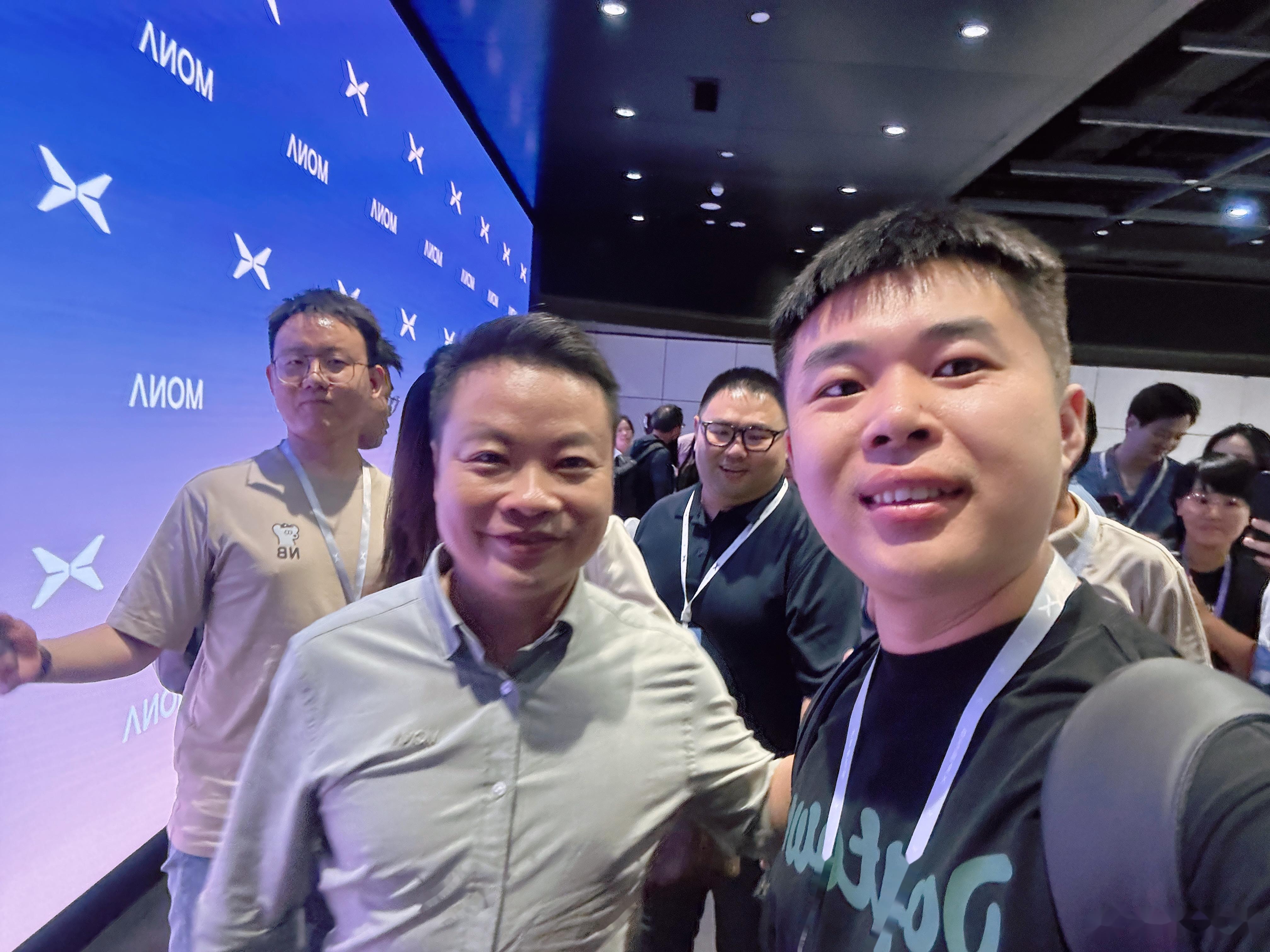 Amom(阿莫面林胶囊一次吃几颗) Amom(阿莫面林胶囊一次吃几颗)